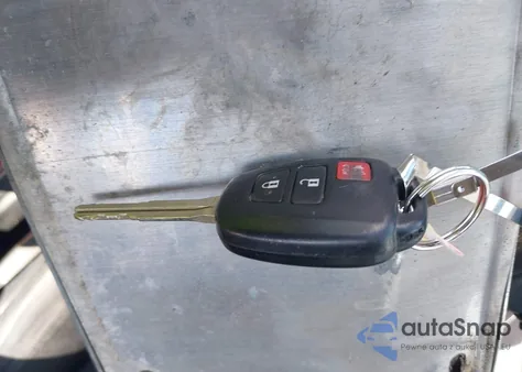 2015 Toyota Rav4 Xle из США, поврежденный, VIN JTMWFREV4FD070104